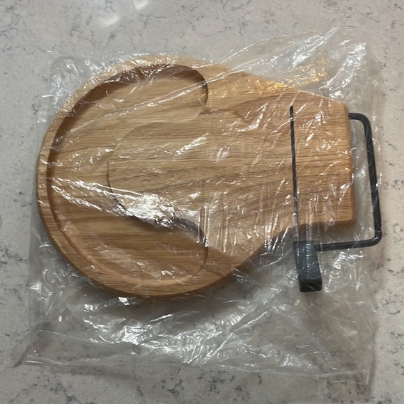 Cheese Platter and cutter - Picture 6 of 8